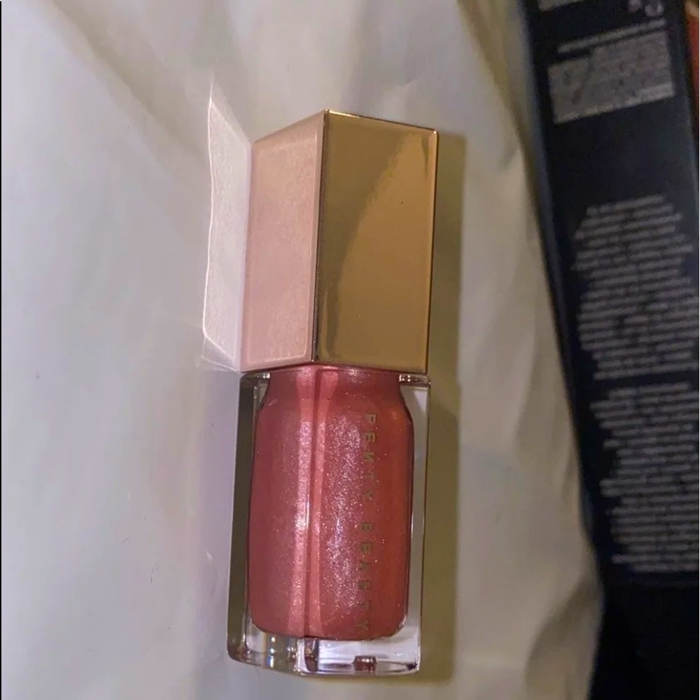 Fenty Beauty Mini Gloss Bomb - FUSSY